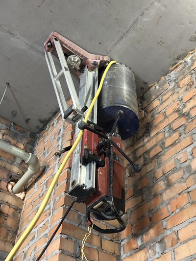 Алмазне буріння (свердління) отворів. Різка бетону