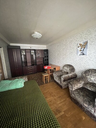 продається 1-кімнатна квартира.Лісовий масив