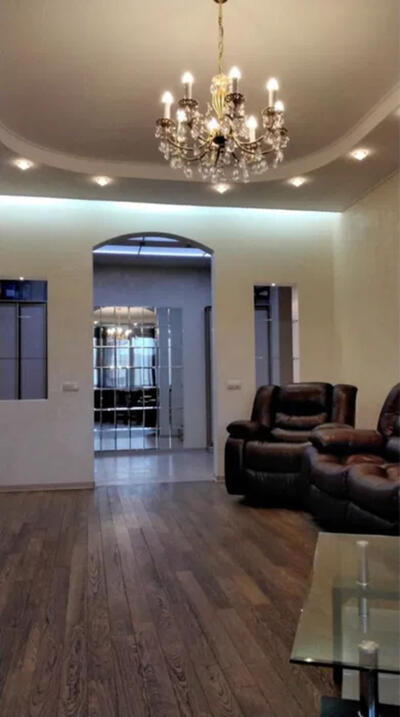 Простора 3 кімнатна квартира, Оболонь, Мінська, вул. Левка Лукяненка вул. (Маршала Тимошенка), Оболо