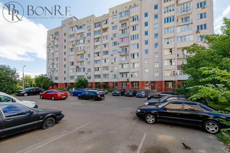 Оренда, Торгове приміщення, Гамалаївська 130м²