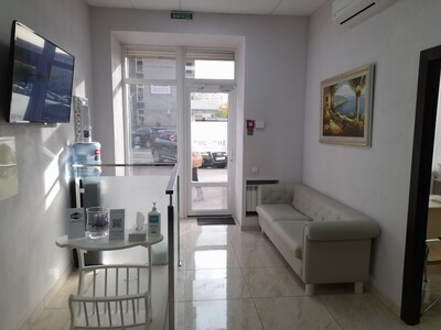 Оренда косметологічного кабінета в центрі Києва — біля ТРЦ Олімпійський та Мега Маркету