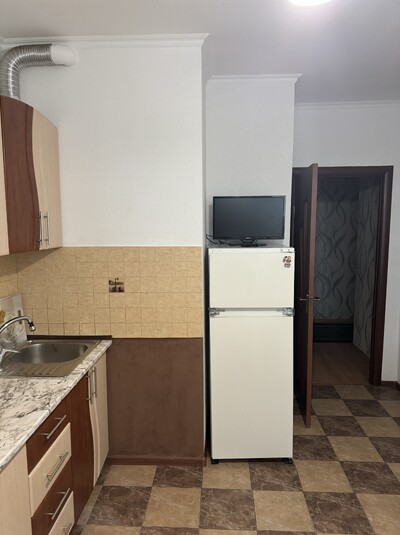 Оренда квартири  двокімнатна на третьому поверсі