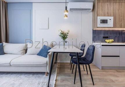 ЖК Варшавський 2 простора однокімнатна квартира 43м2 євроремонт