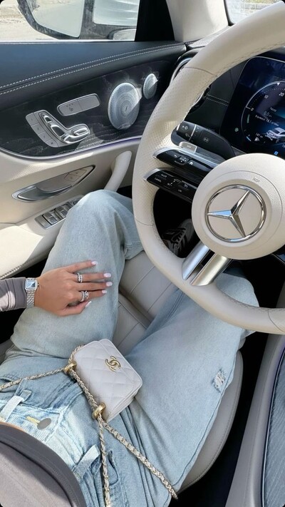 ЕЛІТНИЙ САЛОН КИЄВА шукає дівчат 18+ для високооплачуваної роботи!