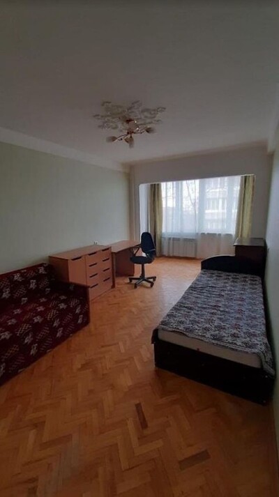 1кімн.кв. на Івасюка просп. (Г. Сталінграда), біля набережної Дніпра. ст.м. Оболонь.