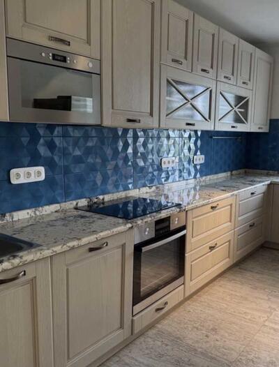 Сдам долгосрочно 3-к квартиру Киев, Голосеевский, Науки просп.