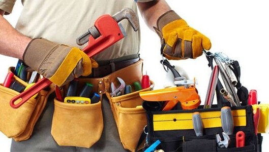 В приватний будинок (Обухівський р-н, с. Романків) потрібен різноробочий.