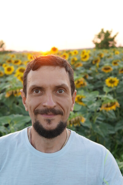 Регресолог. Психосоматолог. Коуч. Цілитель. Онлайн консультації і сесії.