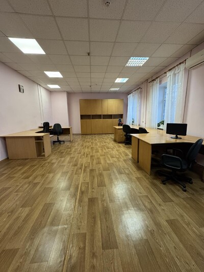 Оренда, 1-ий поверх, під теплий склад, офіс, поруч метро Святошино