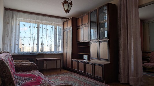 Трикімнатна квартира на Райдужній в Дніпровському районі