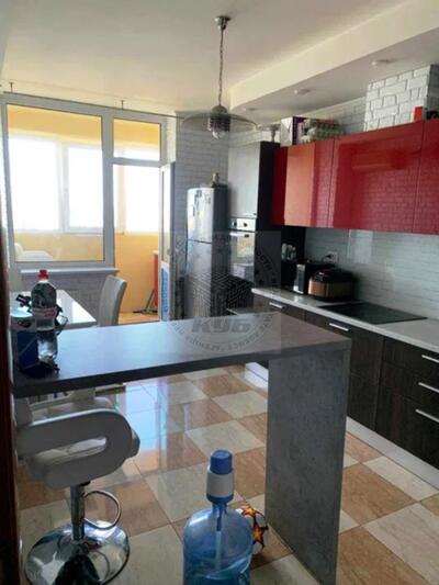 2 кімнатна, вул. Верховинна 35, Святошинський р-н