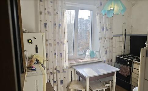 3-кімнатна, Жуля Верна бульв. (Ромена Роллана), 4 Г, Святошинський