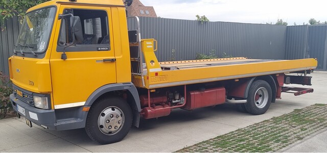 на запчасти продам эвакуатор, как на фото, платформа гидравлическая