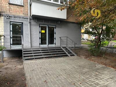 Оренда на вул. Ольжича, 9 приміщення на 45,6 м², без комісії