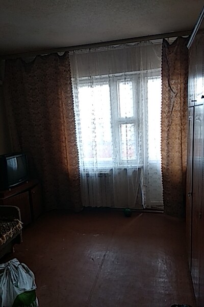 здається квартира .Райдужний масив