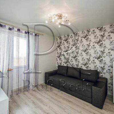 Продам 1-к квартиру Київ, Голосіївський, Максимовича Михайла вулиця, 3Д