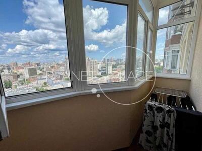 Продам 1-к квартиру Київ, Шевченківський, Жилянська вул., 118