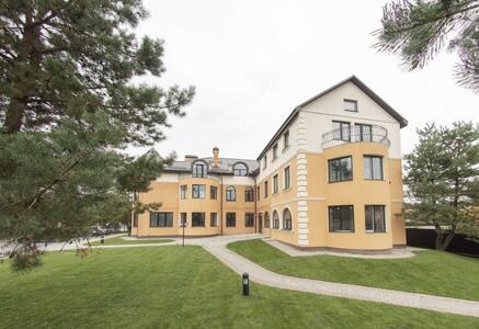 Продам 3-к квартиру Фастівський, Глеваха, Галицька, 17б