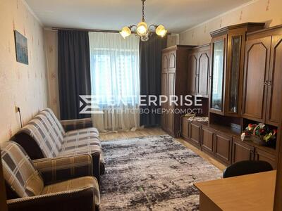 Продаж 1к. квартири з ремонтом, вул. О. Пчілки, Позняки, поряд метро