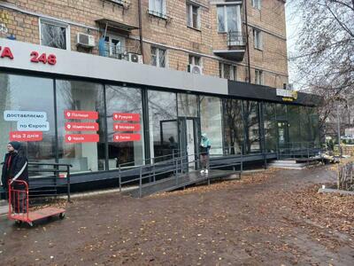 Здам довгостроково торгову площу Київ, Солом`янський, Чоколівський бульв., 37