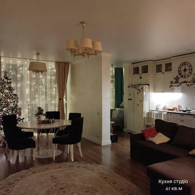 4-кімнатна, Метрологічна вул., 42, Голорсіївський