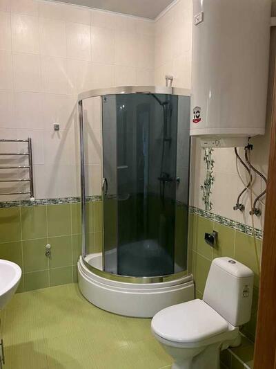 Продам 2-к квартиру Броварський, Рожни, Свободи