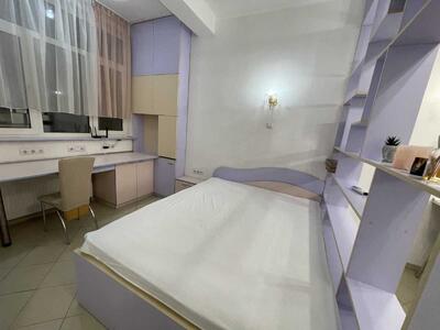 Здам довгостроково 2-к квартиру Київ, Шевченківський, Жилянская ул., 118