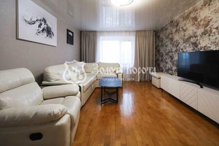 Продам 3-к квартиру Київ, Дарницький, Михайла Драгоманова вул., 44а