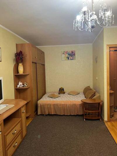 Здам довгостроково 1-к квартиру Київ, Святошинський, Симиренка вул., 20а