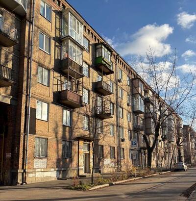 Продам 2-к квартиру Київ, Солом`янський, Івана Світличного вул., 4