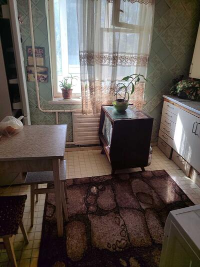 Сдам долгосрочно комнату Киев, Святошинский, Гната Юры ул.