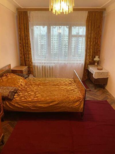 Продам 2-к квартиру Киев, Днепровский, Миропольская ул., 15