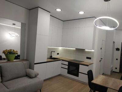 Здам довгостроково 3-к квартиру Київ, Шевченківський, Берестейський просп., 11