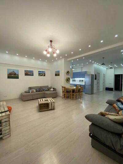 Сдам долгосрочно 3-к квартиру Бучанский, Чайки, Лобановського, 21