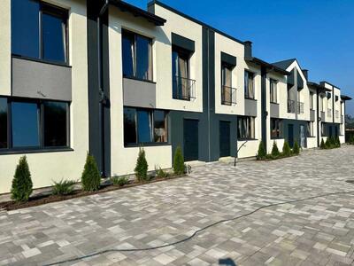 Продам 3-к квартиру Фастівський, Гатне, Святопетровського, 34