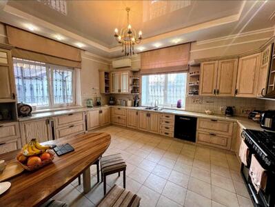 Продам 7-к дом Бучанский, Бобрица, Шевченко