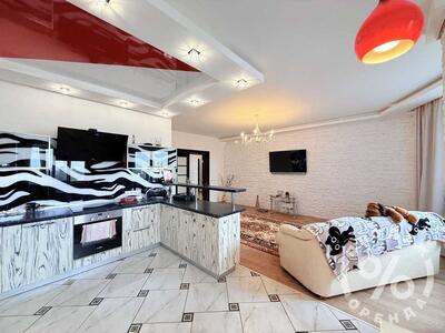 Продам 3-к квартиру Київ, Дніпровський, Юрія Шумського вул., 5