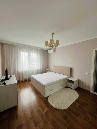 Продам 2-к квартиру Вишгородський, Вишгород, Кургузова, 11б