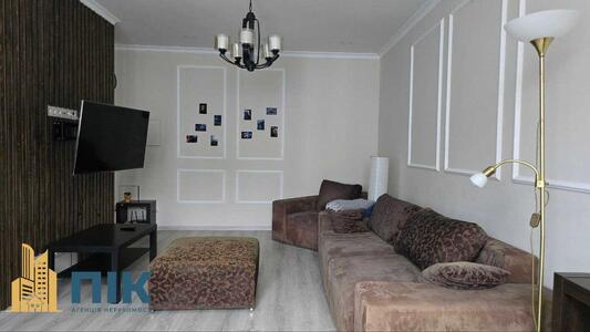 Продам 1-к квартиру Киев, Днепровский, Комбинатная ул., 25