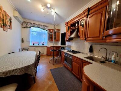 Здам довгостроково 3-к будинок Київ, Солом`янський, Патріотів вул.