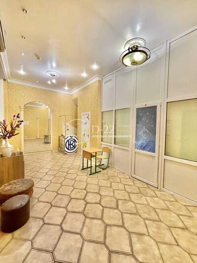 Продам 4-к квартиру Київ, Печерський, Миколи Міхновського бульвар, 13