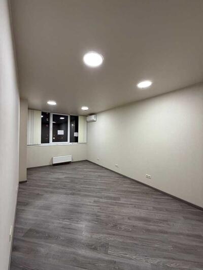 Здам довгостроково об’єкт сфери послуг Київ, Дніпровський, Євгена Сверстюка вул., 6