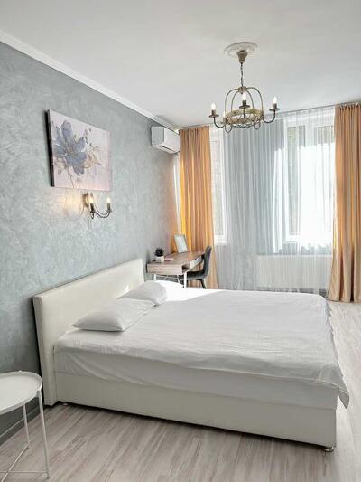 Здам подобово 2-к квартиру Київ, Дніпровський, Регенераторна вул., 4