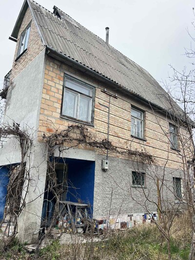 Продам дачу 110м2 5 соток в Пороскотень, був Бородянський р.поруч ліс і озеро