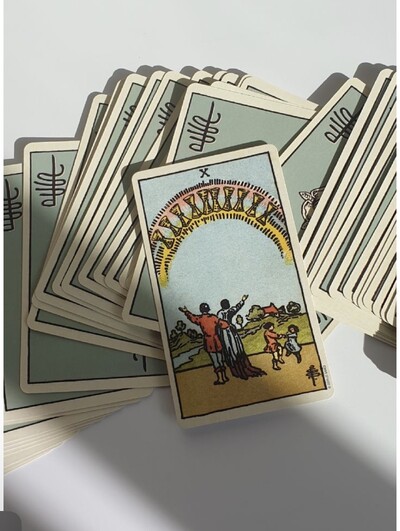 Таро-консультації. Гадання на картах Таро