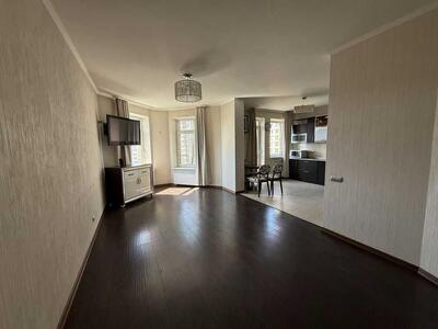 Продам 1-к квартиру Київ, Голосіївський, Паньківська вул., 27/78