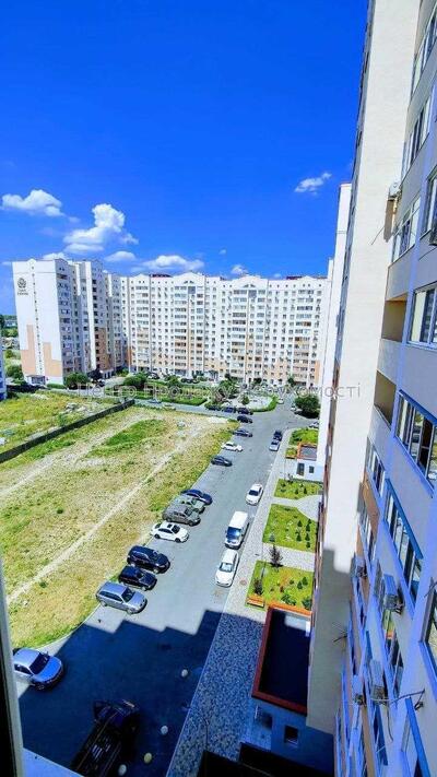 Продаж 2-кімнатної квартири в ЖК \