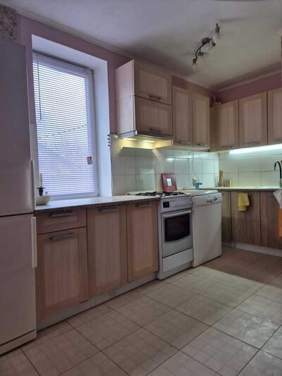 Здам довгостроково 3-к частина будинку Фастівський, Тарасівка, Вишннвий, 2