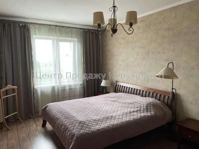 Прода 3-кімнатну квартири у Вишневому. Сторона виїзду - на м. Теремки