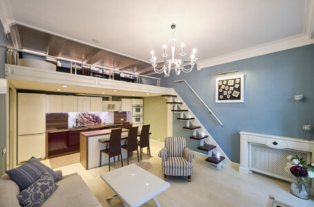 вул. Десятинна, 1/3 Без %